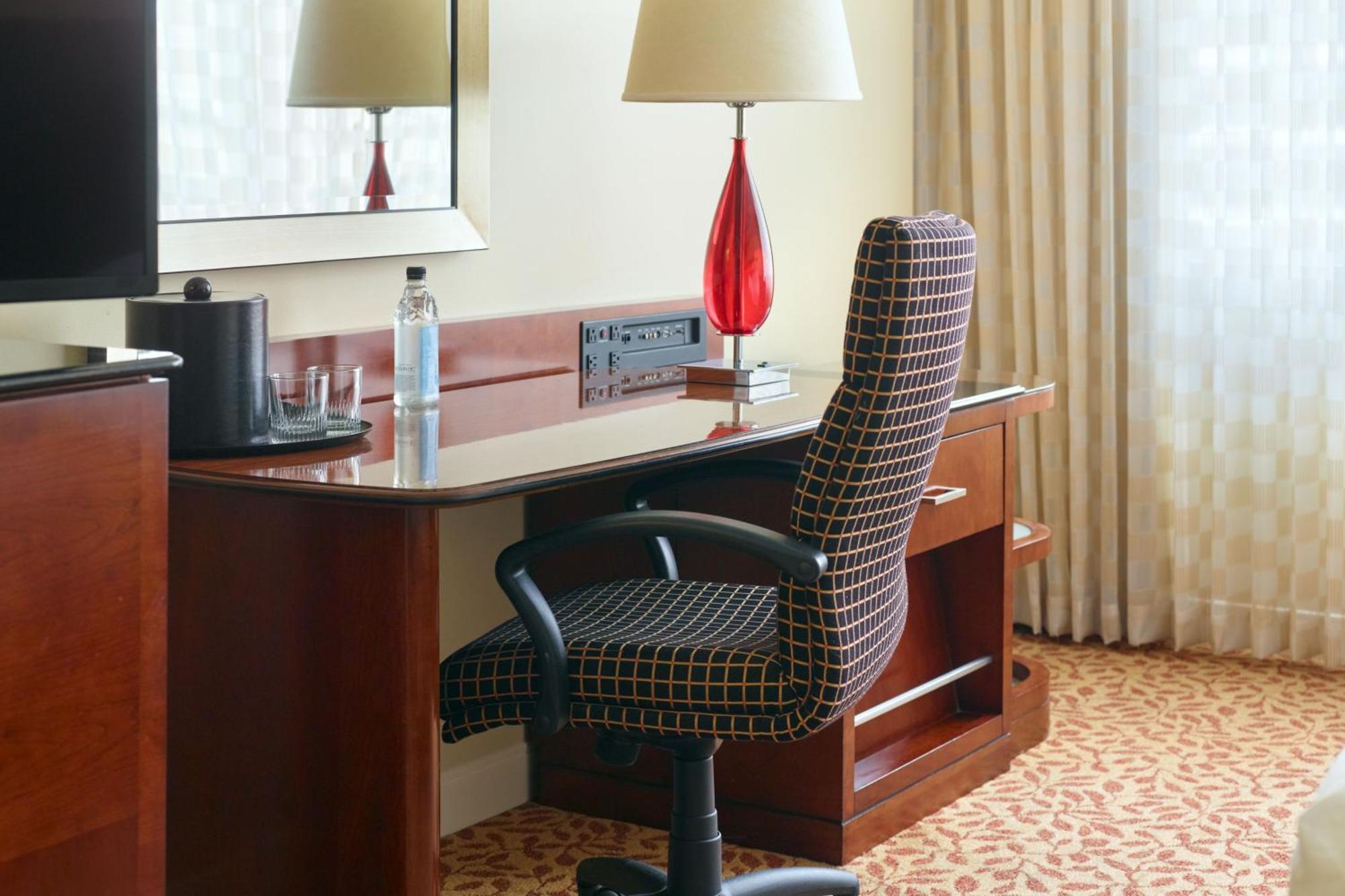 Wyndham Atlanta Buckhead Hotel & Conference Center Экстерьер фото
